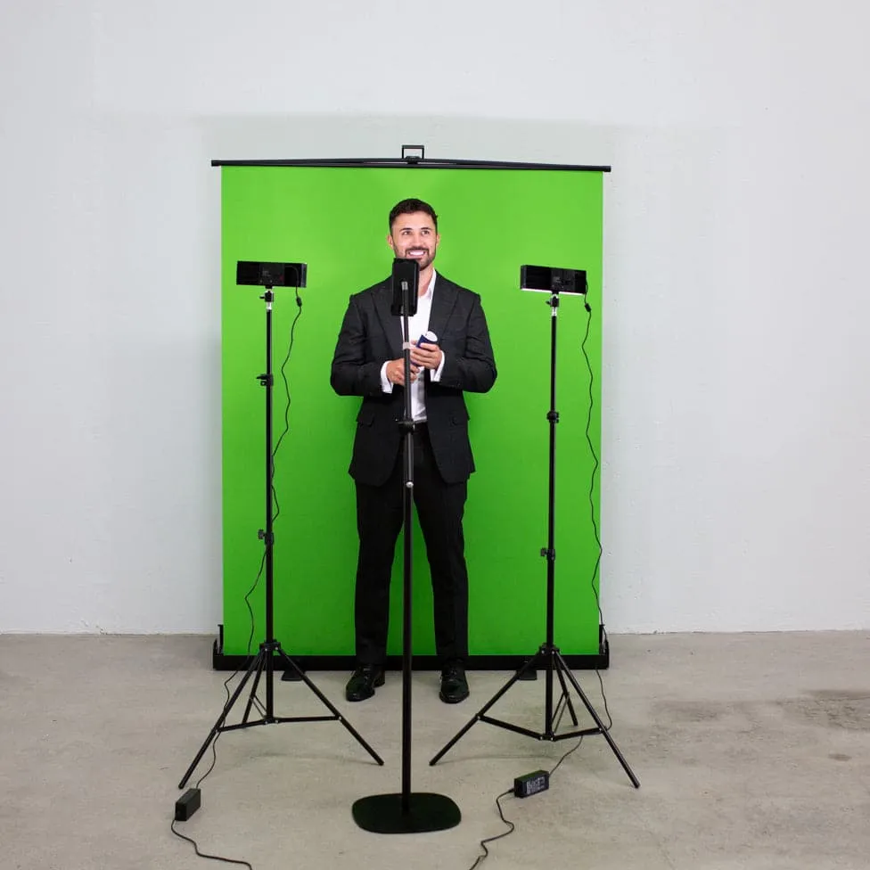 'Live Stream Master' Pull Up Chroma Key Green Screen Backdrop for Video (148cm x 190cm)