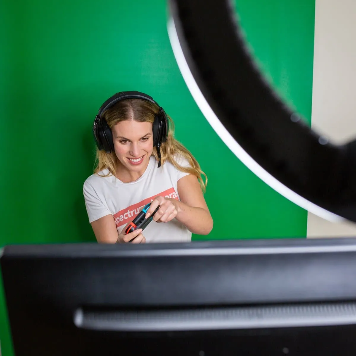 'Live Stream Master' Pull Up Chroma Key Green Screen Backdrop for Video (148cm x 190cm)