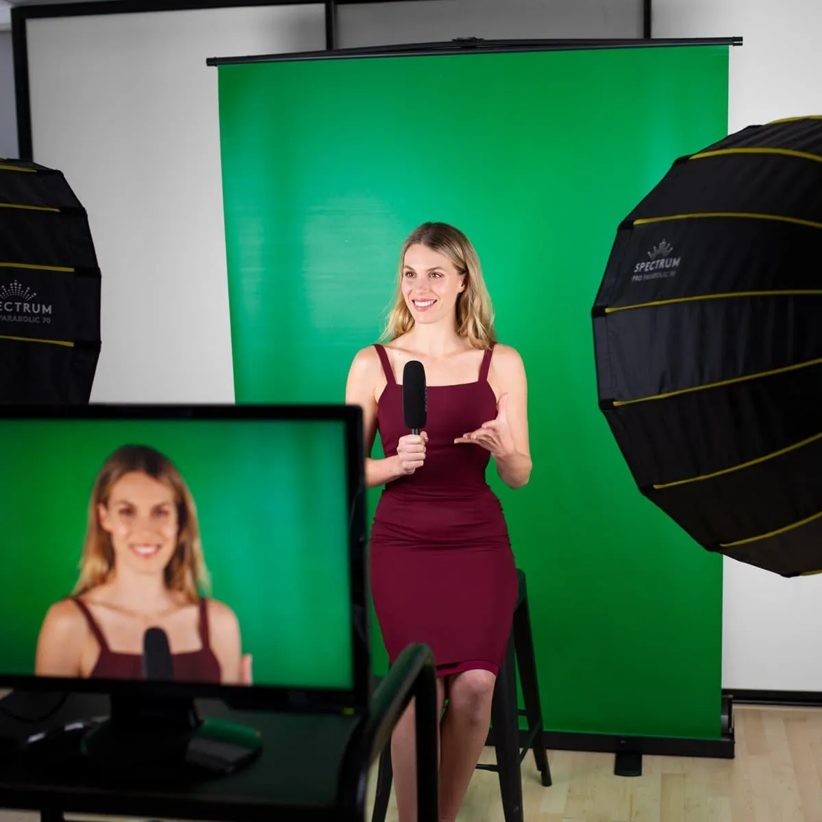 'Live Stream Master' Pull Up Chroma Key Green Screen Backdrop for Video (148cm x 190cm)