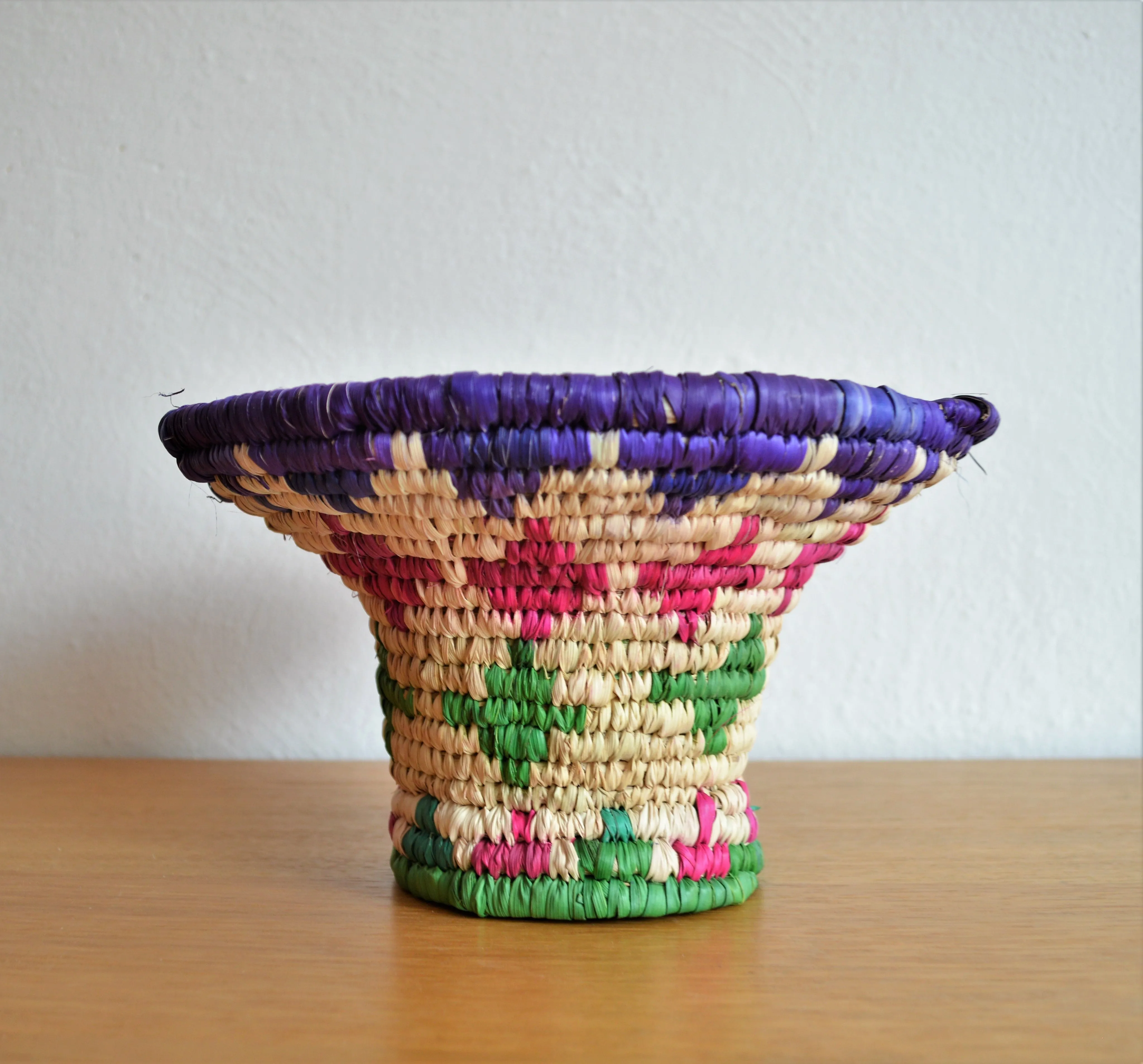 Woven basket platter FARHA, Colorful party centerpiece